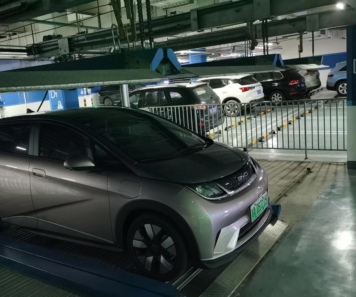 合江四柱家用立體車庫設備操作須知